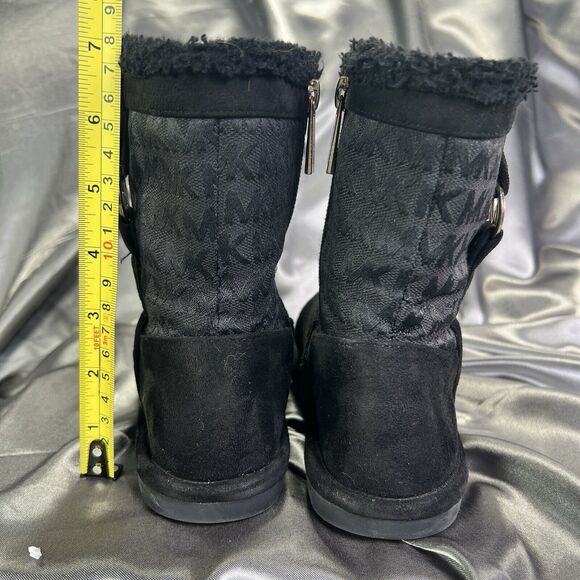 Michael Kors Yancy Faux Fur Boots Booties Girls 13 Black / Gold MK Logo Winter - Picture 9 of 14